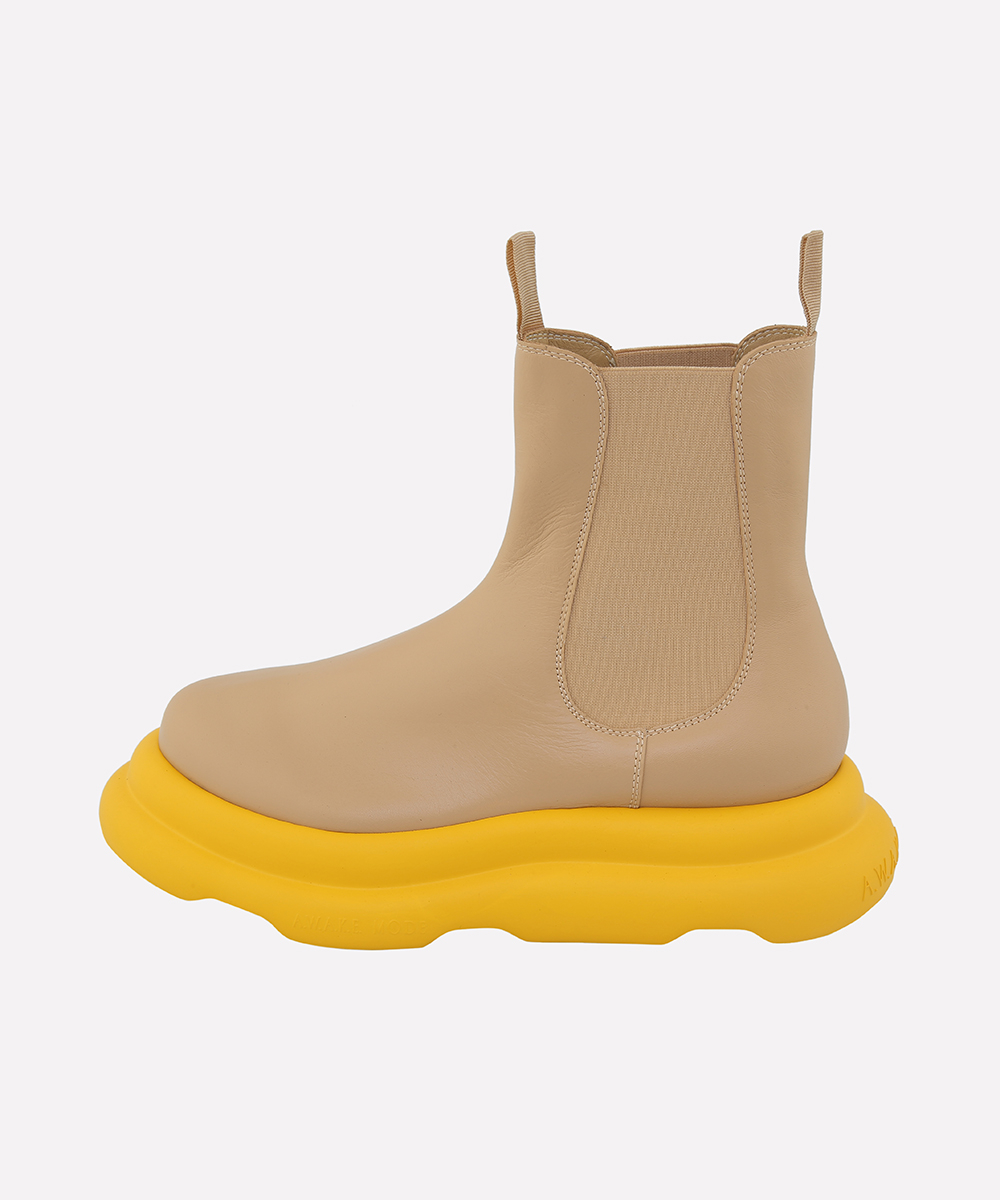 a-w-a-k-e-ariana-chelsea-boots-al-othman-fashion-alothman-fashion